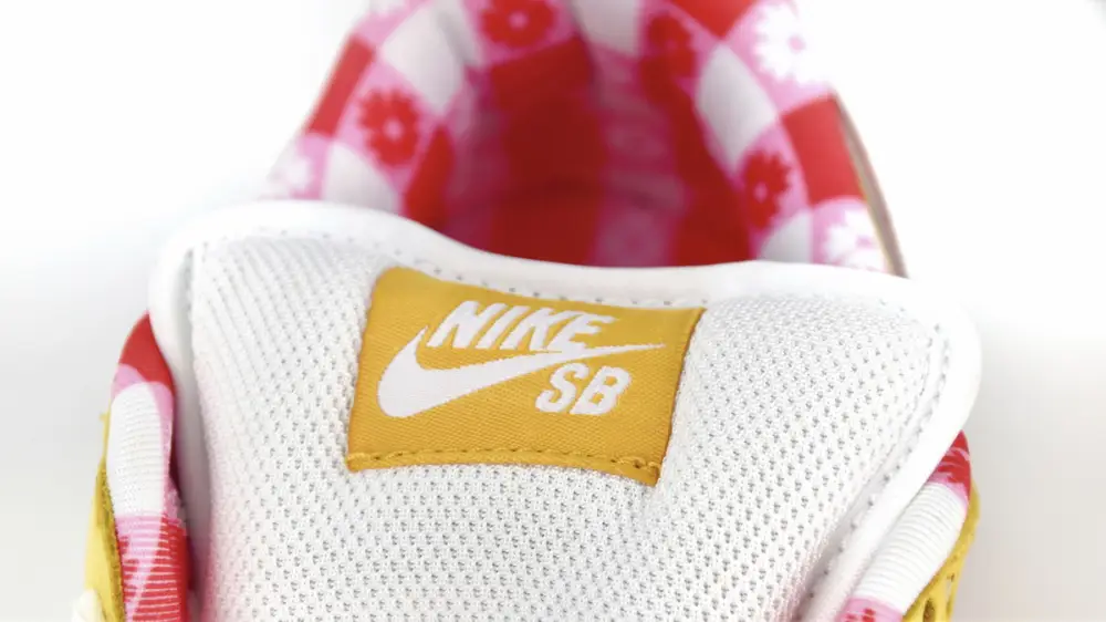 Concepts x NK SB Dunk Low "Yellow Lobster dunk 313170-137566