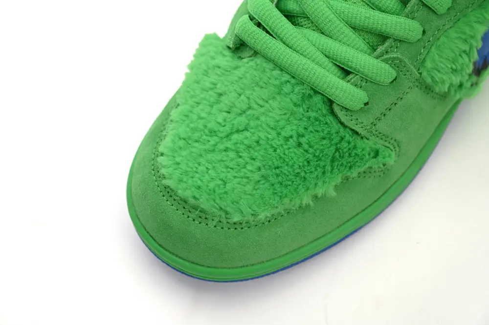 Grateful Dunk Green Bear Dead x Nike SB Dunk Low “Green Bear” CJ5378-300