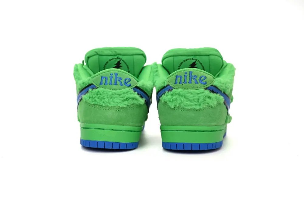 Grateful Dunk Green Bear Dead x Nike SB Dunk Low “Green Bear” CJ5378-300