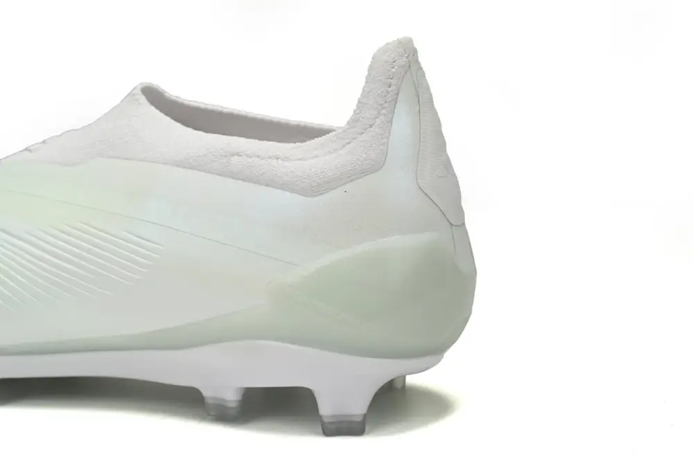 Adidas Predator Mutator 20.1 Low All White IG18029 (Laceless) 