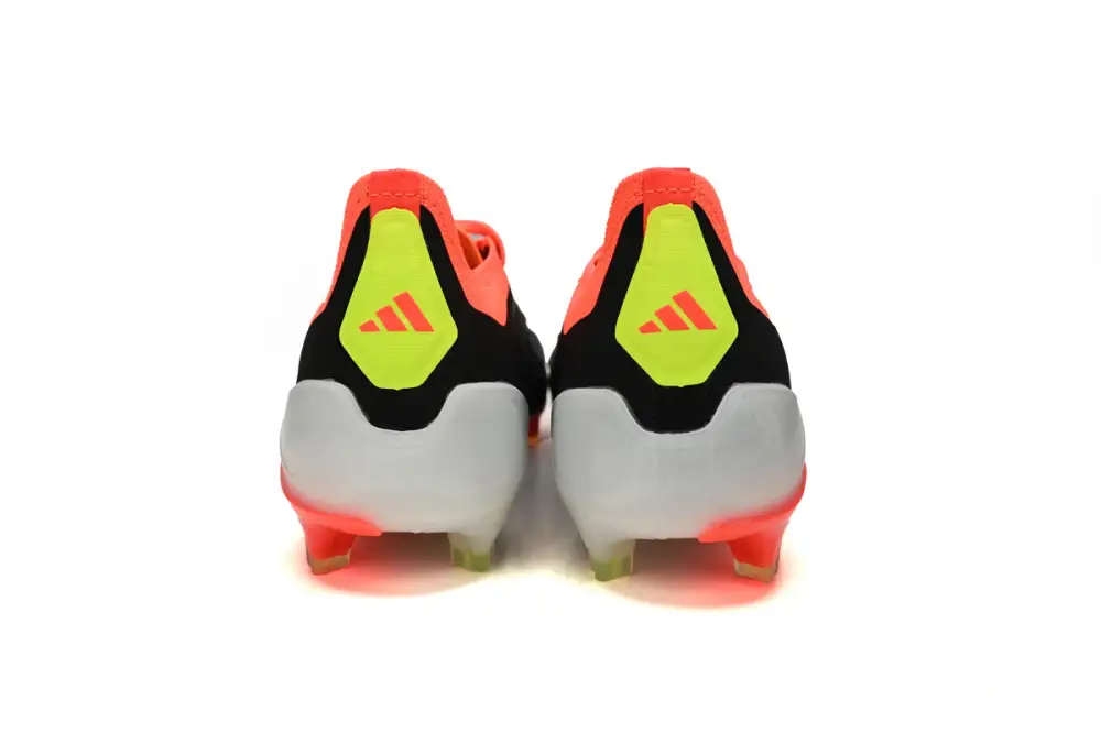 Adidas Predator Mutator 20.1 Low Black And White IG7782 