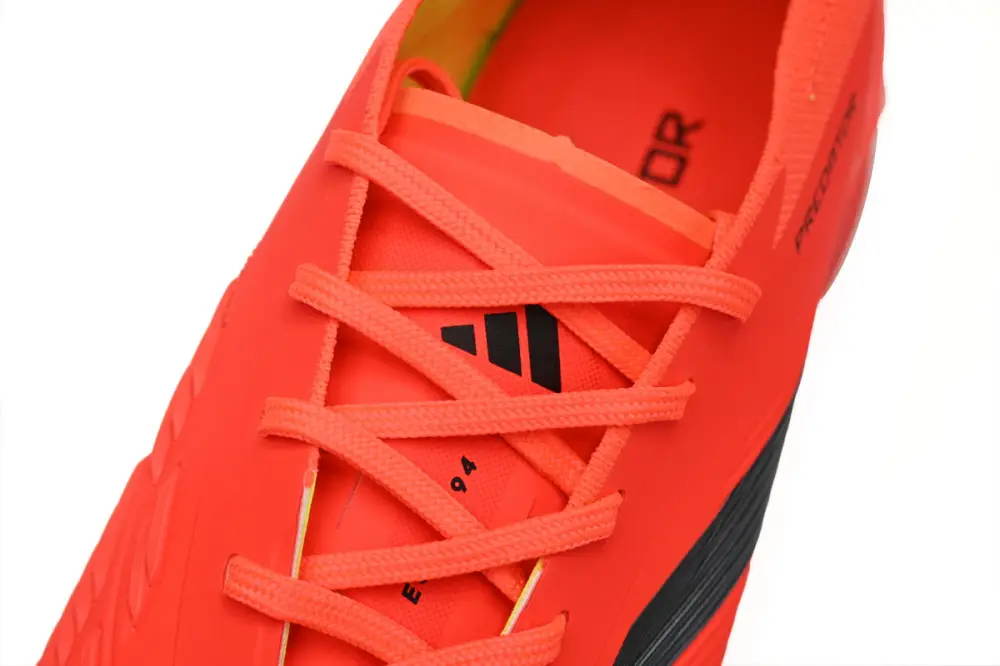 Adidas Predator Mutator 20.1 Low Black Red IG7712 