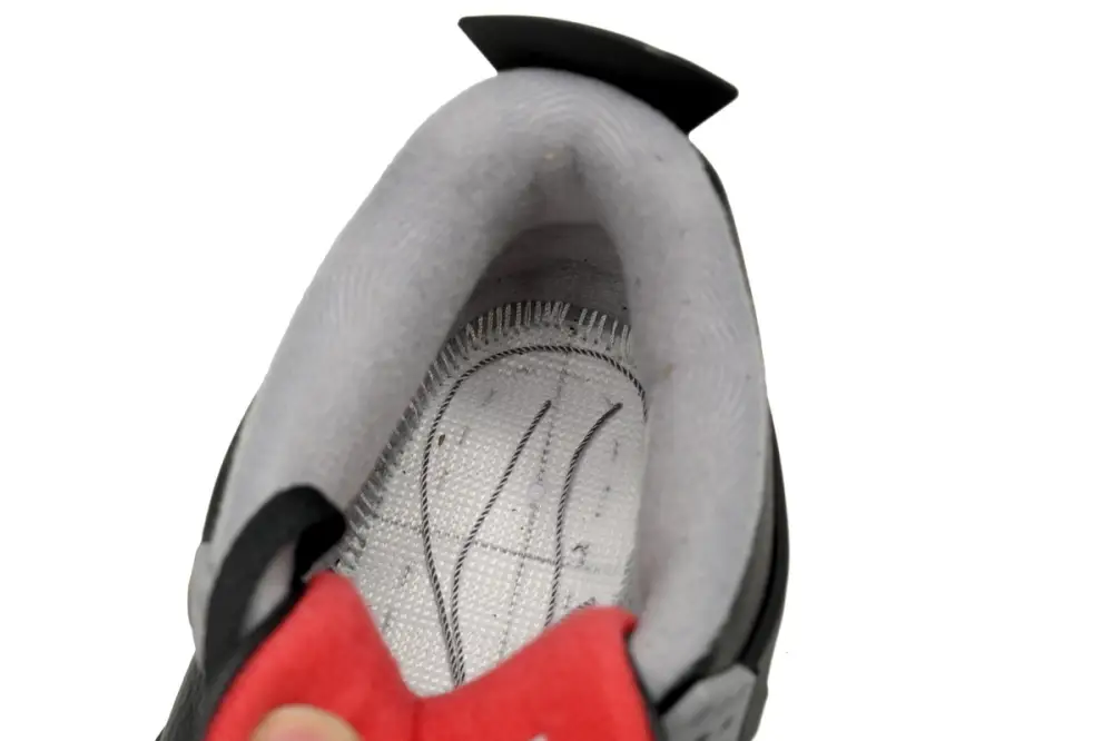 Air Jordan 4 "Bred Reimagined" FV5029-006 