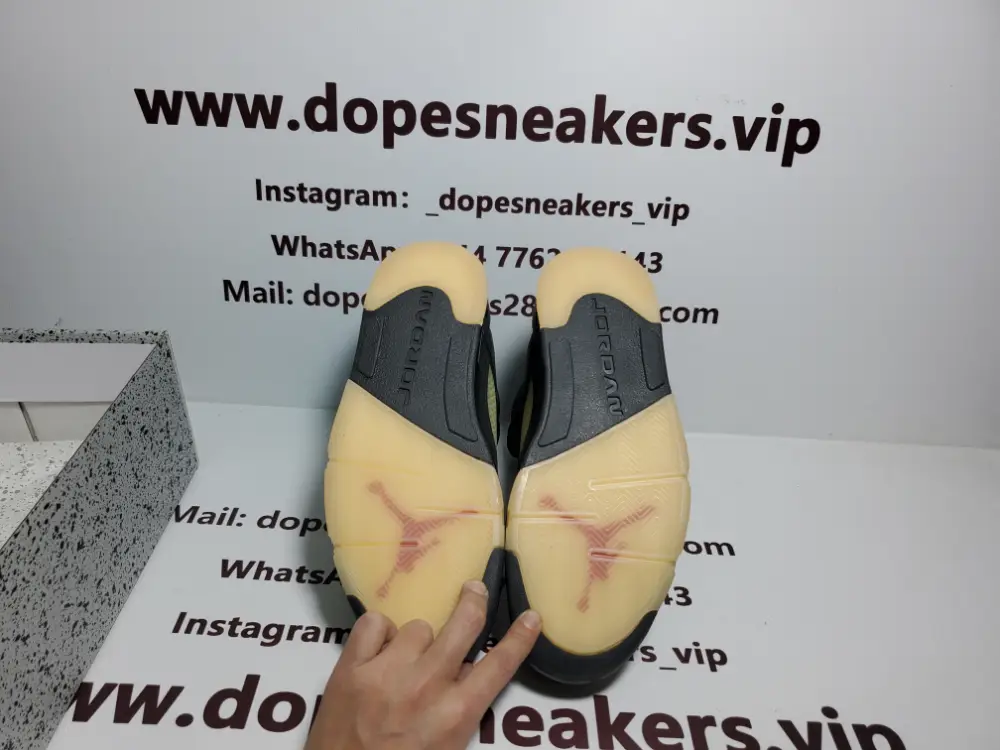 Air Jordan 5 Gore-Tex Off Noir Reps Jordan 5 Retro Gore-Tex Off Noir DR0092-001