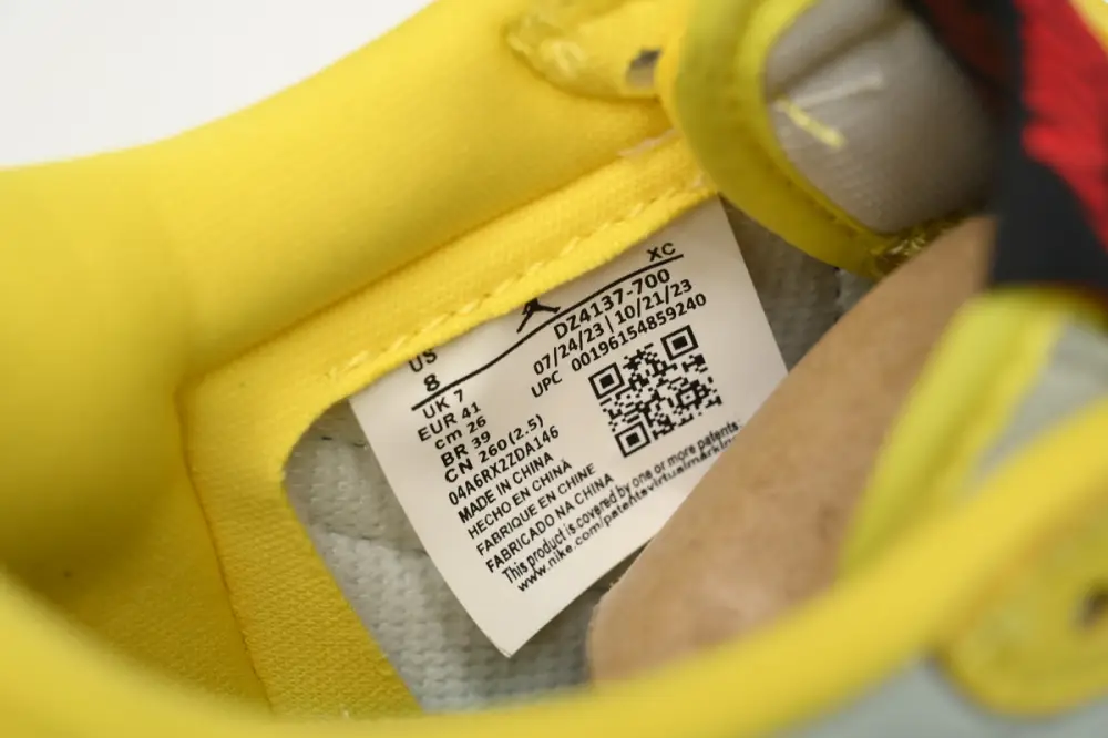 Travis Scott x Air Jordan Travis Scott Canary Reps 1 Low OG 'Canary' DZ4137-700