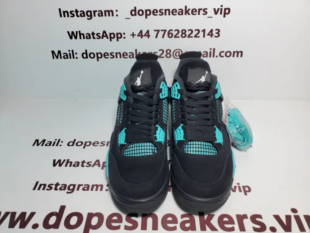 Air Jordan 4 Retro 