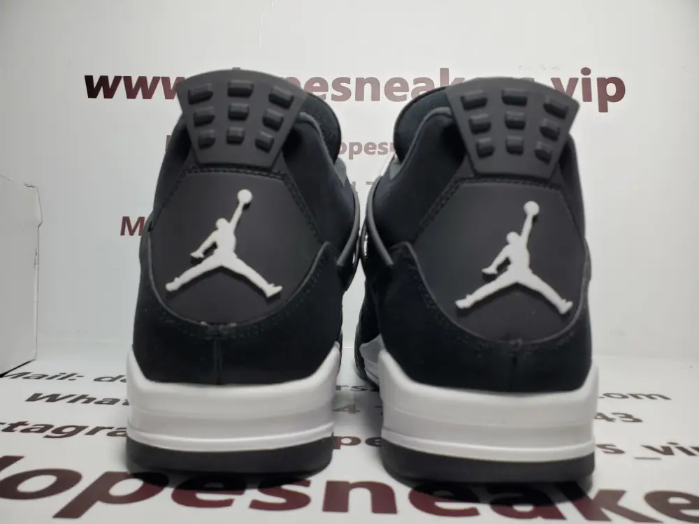 Air Jordan 4 Retro White Thunder FQ8138-001 