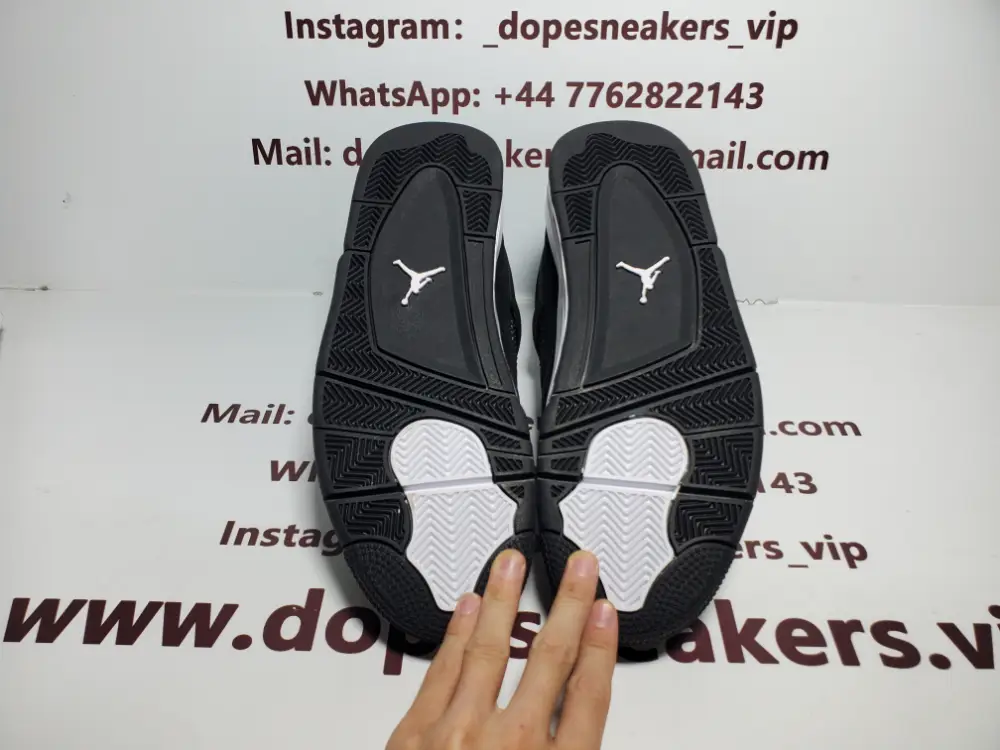 Air Jordan 4 Retro White Thunder FQ8138-001 
