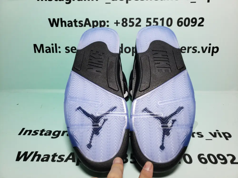 Air Jordan 5“Black Metallic Reimagined" HF3975-001 