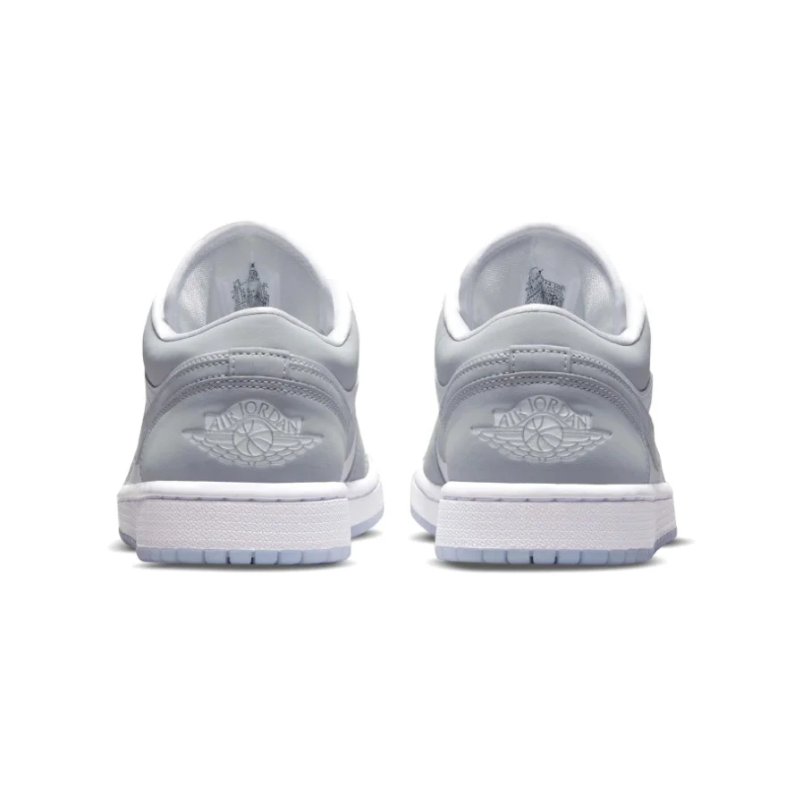Air Jordan Retro Chicago 1 Low Wmns 'White Wolf Grey'